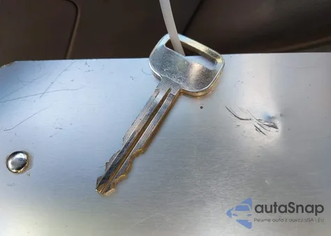 2002 Toyota Camry Le from USA, damaged, VIN JTDBE32K420117173